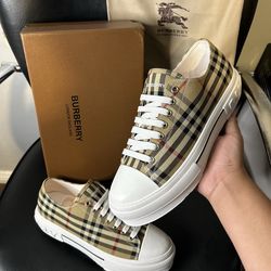 Burberry shoes