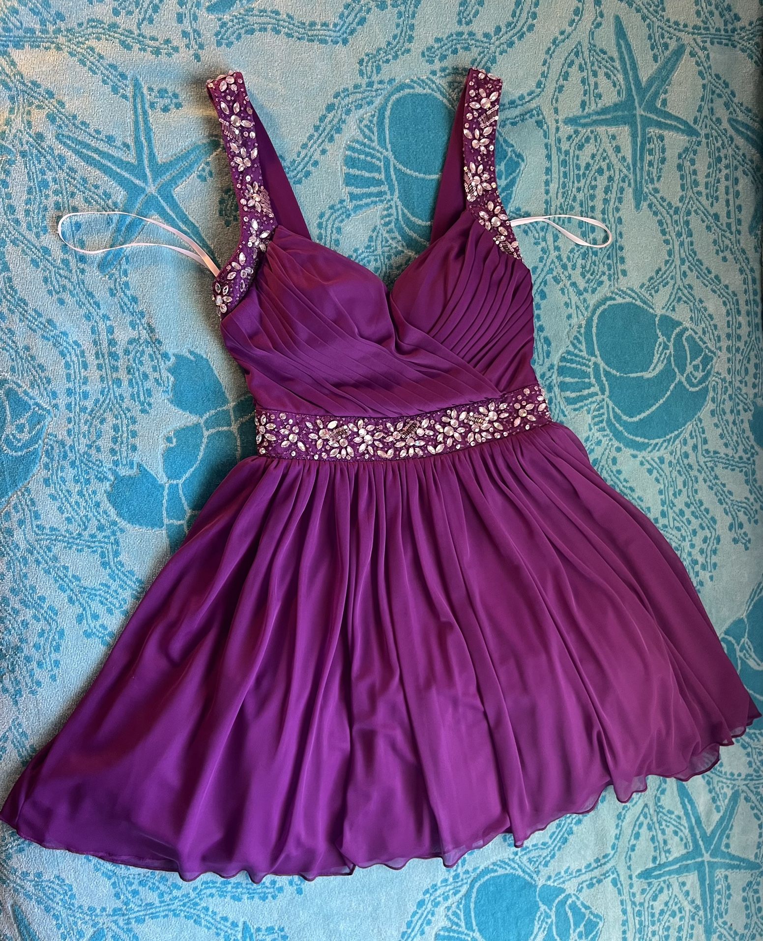 Short, Purple B. Darlin Dress - Size 9/10