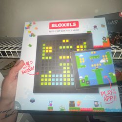Bloxels Build Your Own Video Game Kit – $20
