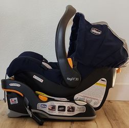 Chicco Keyfit 30 infant car seat and base