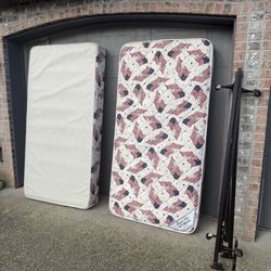 2 Twin Mattress/2 box Spring (like New)