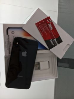 Mint condition Apple iPhone X 64GB sprint