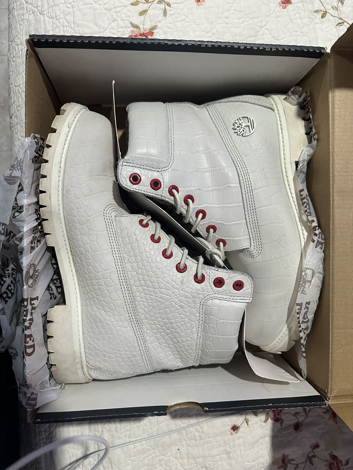 Limited Release Timberlands Size 10 White Serpent 
