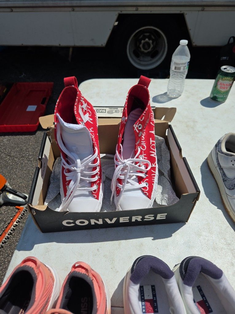 Red Converse