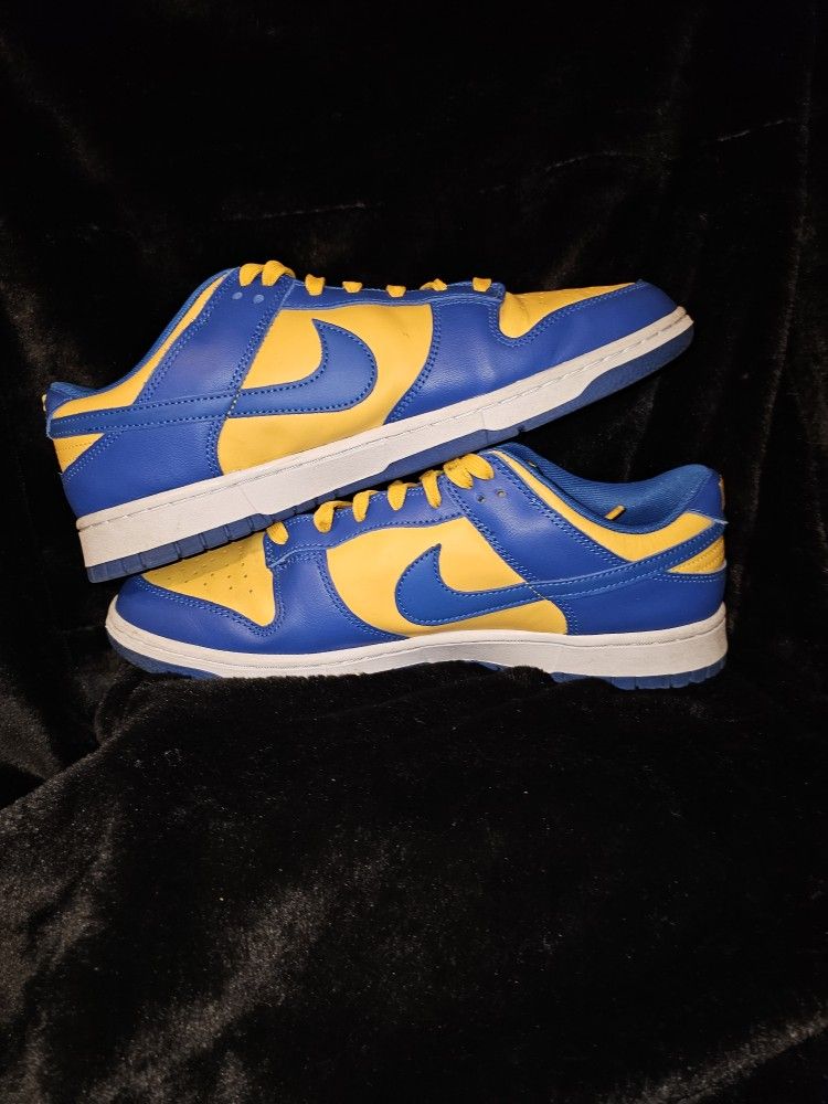 Size 12- 17. Nike Dunk Low Ucla
