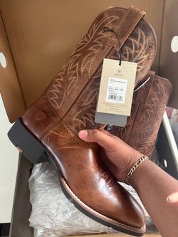 New Ariat Boots US 10.5 D