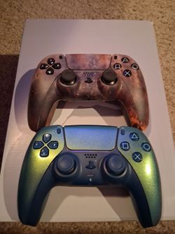 PS5 controllers