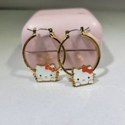 HELLO KITTY EARINGS