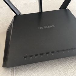 Netgear Nighthawk AC1900 dual band router