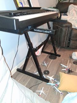 Stellar labs piano keyboard stand