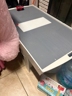 Lego table/lights up(read full description)