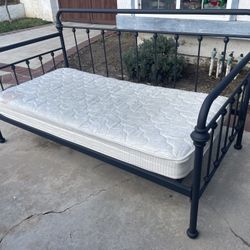 Day Bed $120
