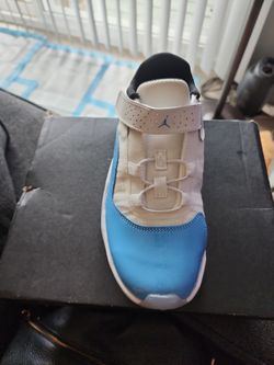 JORDAN 11 CMFT Low KIDS