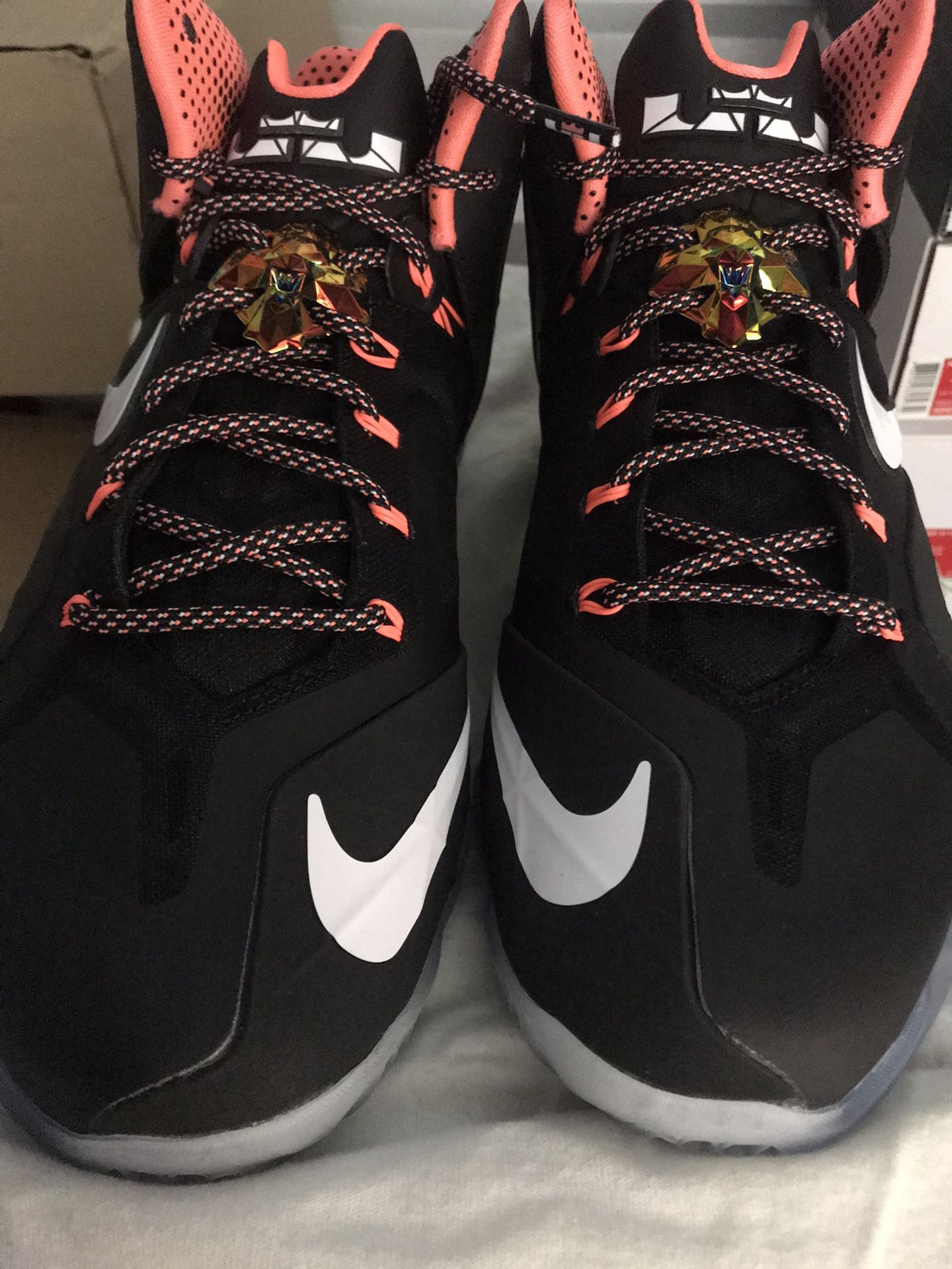 Nike LeBron 11 Elite Size 10 display picture 3