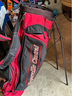 Standing golf bag