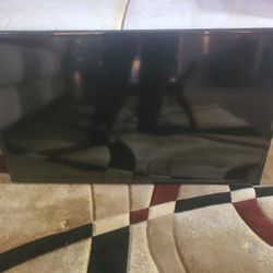Insignia 40' LED TV