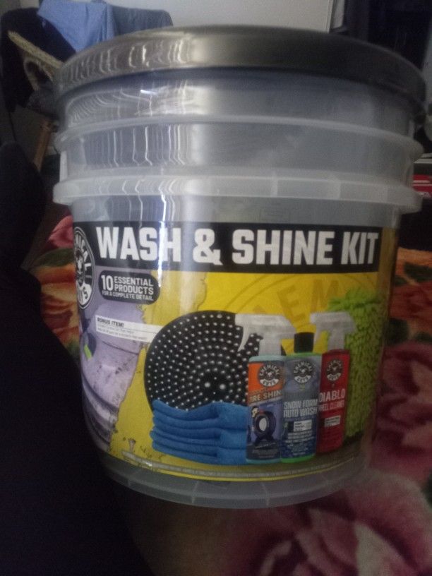 Chemical Guys Wash & Shine Kit