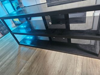 Entrainment center fits 75 inch tv