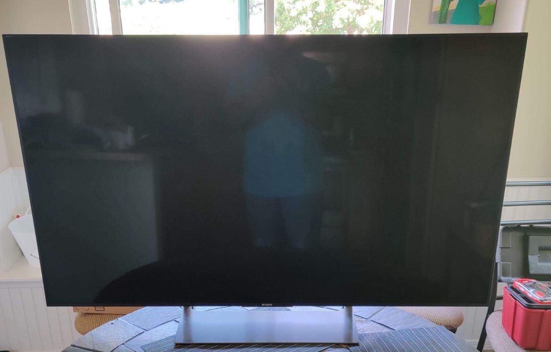Sony XBR-X900E 55’HDR UHD Smart TV
