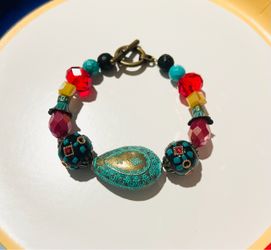 Handcrafted bracelet