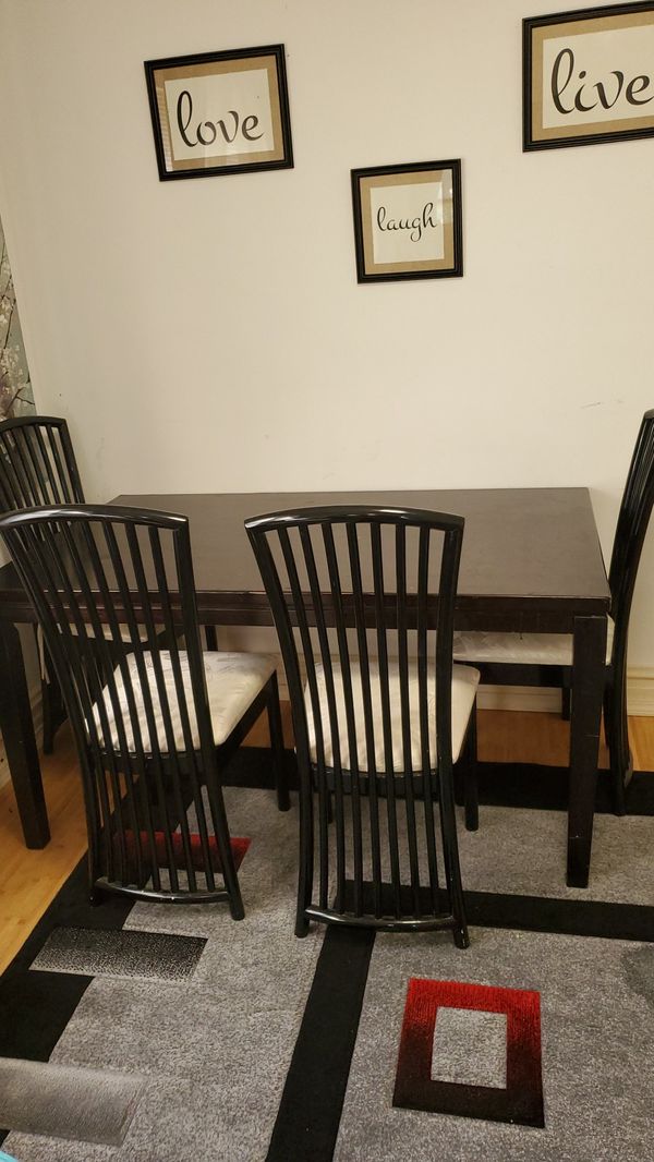Dinning table with 4 chairs for Sale in St. Louis, MO - OfferUp