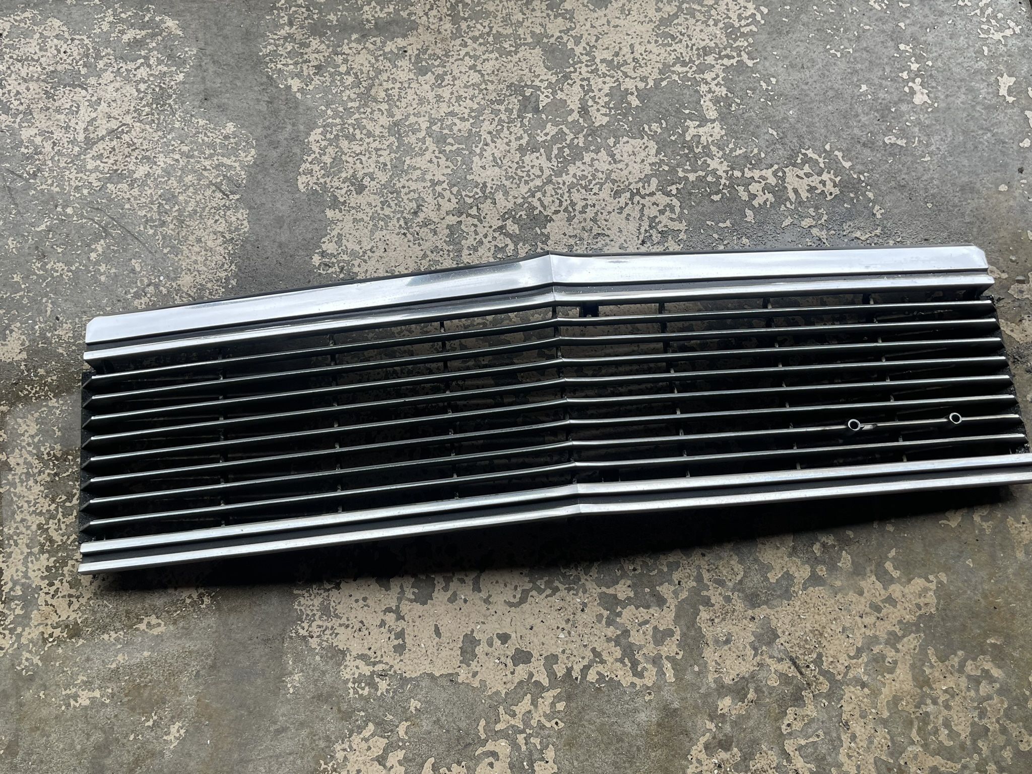 G Body Parts Grille & Headlight Bezels
