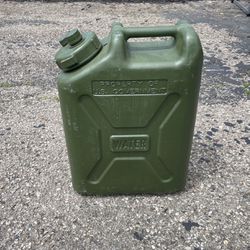 U.S Army 5 Gallon Water Can