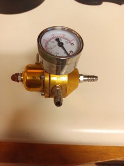 Ford Chevy Dodge Universal Fuel Pressure Regulator