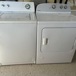 WHIRLPOOL WASHER AND GAS DRYER 