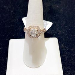 Rose Gold Halo Mounting Diamond Engagement Ring