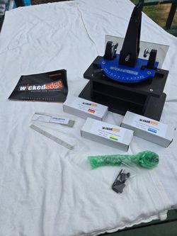 KNIFE SHARPENER - WICKED EDGE  GENERATION 3 PRO