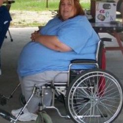 DRIVE OBESE OVERSIZED WHEELCHAIR 30" WIDTH ELEVATING LEGREST CAPACITY 700 LBS HEAVY DUTY