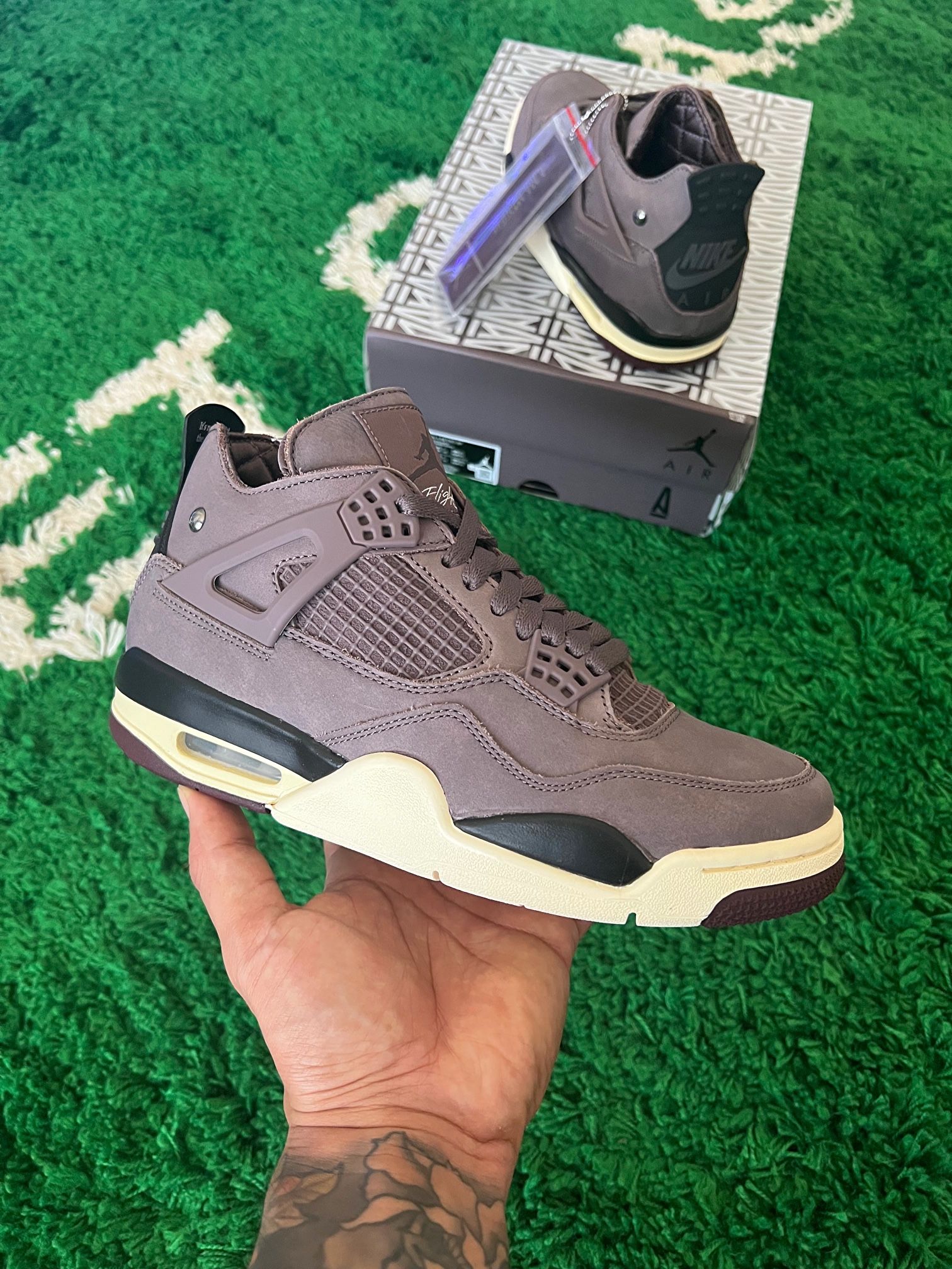 A Ma Maniere x Jordan 4 Size 7