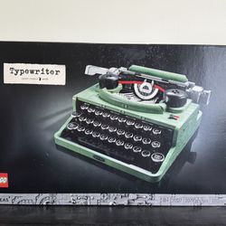 Discontinued LEGO typewriter Set (Open Box)