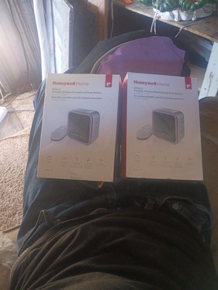 Two Honeywell Home Portable Wireless Doorbell And Push Button Never Been Open Brand New I'll Make A Great Christmas Present