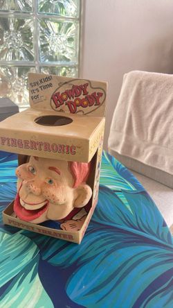 Howdy Doody Fingertronic Puppet Theater Toy