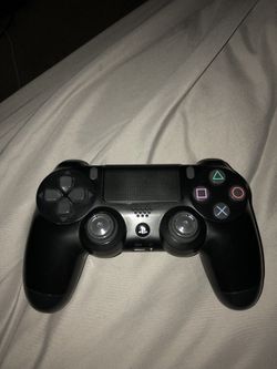PS4 Controller black 25 WORKS PERFECT for Sale in Goodyear