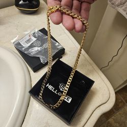 HelloIce Mens Necklace (2) Brand New Never Worn