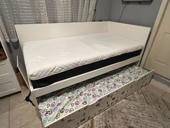 Twin Bedroom set