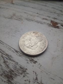 One dollar coin