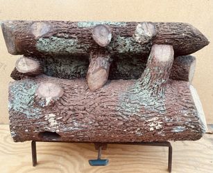 Decorative ceramic fireplace logs