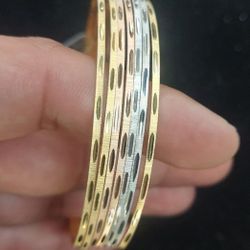 10k Gold 3 Tone 7 Day Bracelet/ Cemanario 3 Tonos Oro