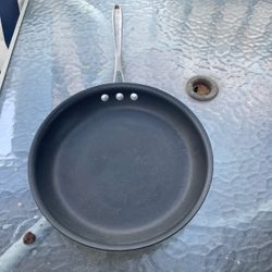 Calphalon 12 inch cooking pan
