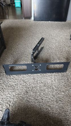 TV Wall Mount for 50” TV