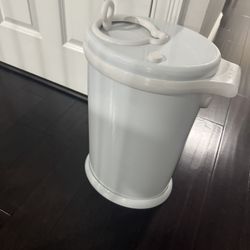 Ubbi diaper pail