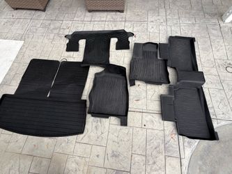 Ford Explorer 2022-2026 floor mats