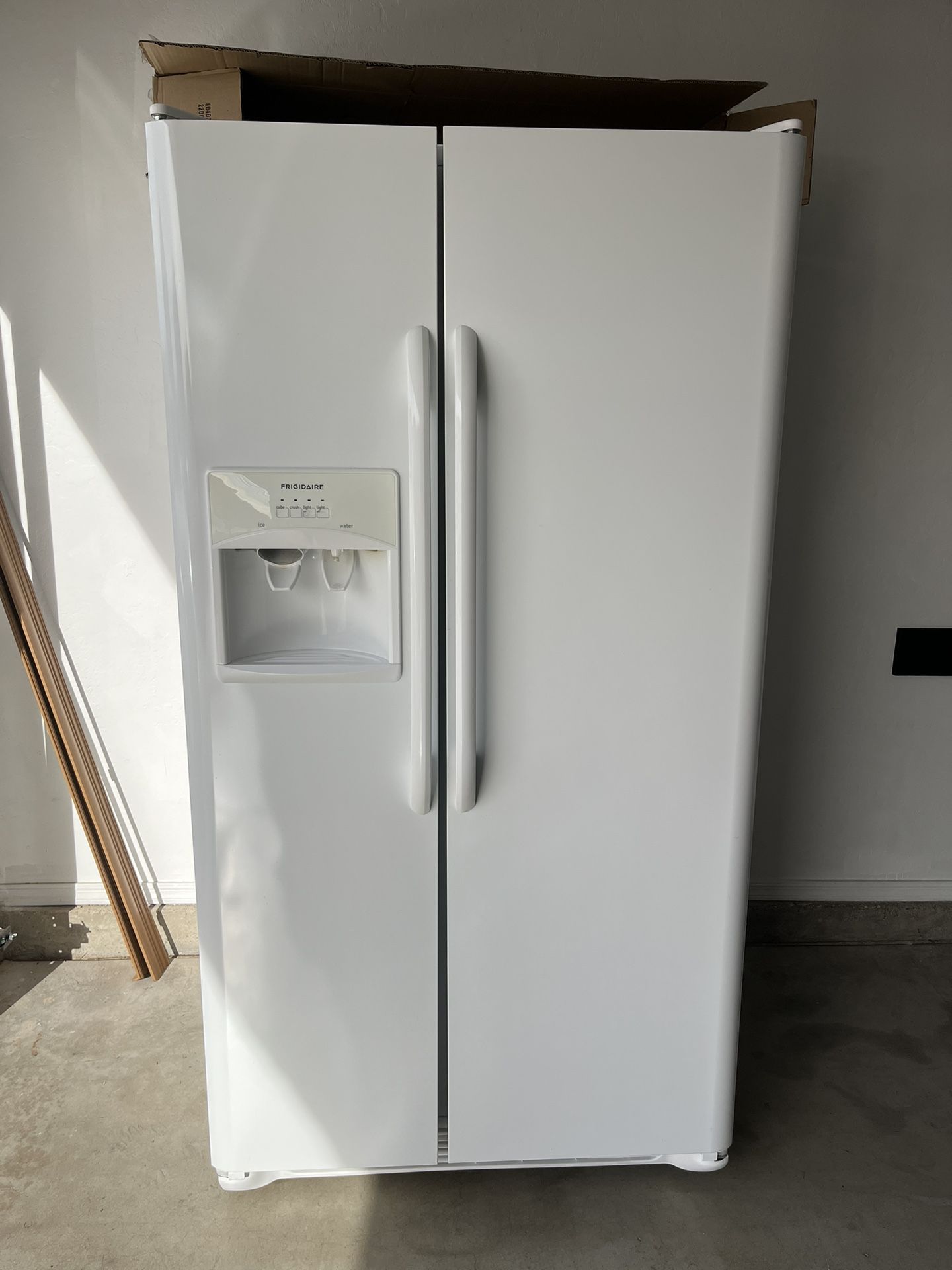 Refrigerator Fridigaire