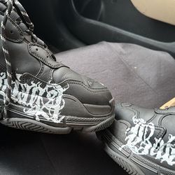 Balenciaga Sneakers size 11