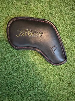 Titleist Original Iron Cover For Pitching Wedge Left Or Right Male Or Female