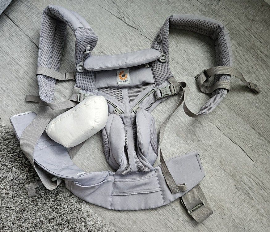 Ergo Baby Carrier with Insert 